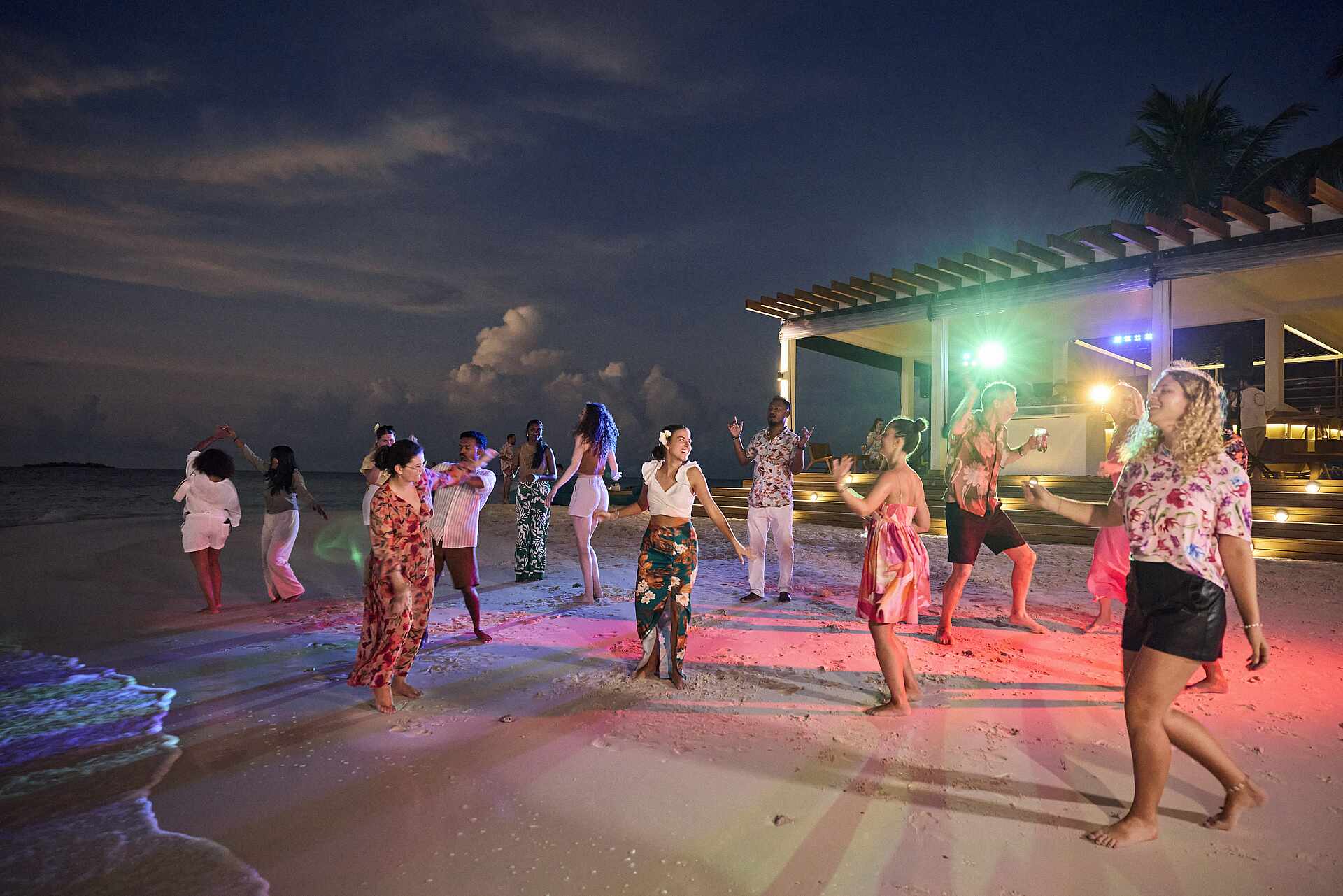Csm RCMD BEACH PARTY 15714 WOL De65c7ebeb